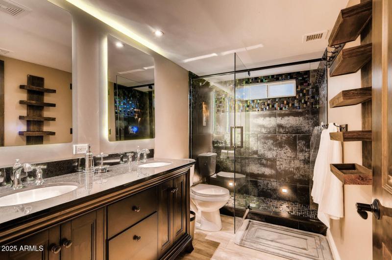 6521 E Beverly Ln Scottsdale-large-027-6