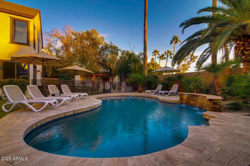 6521 E Beverly Ln Scottsdale-large-040-2