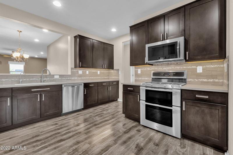 9-web-or-mls-10807-w-el-cortez-pl