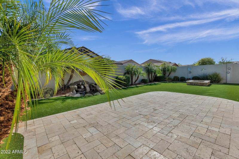 37-web-or-mls-10807-w-el-cortez-pl