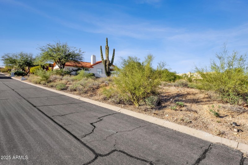 1-web-or-mls-15630-e-tacony-dr