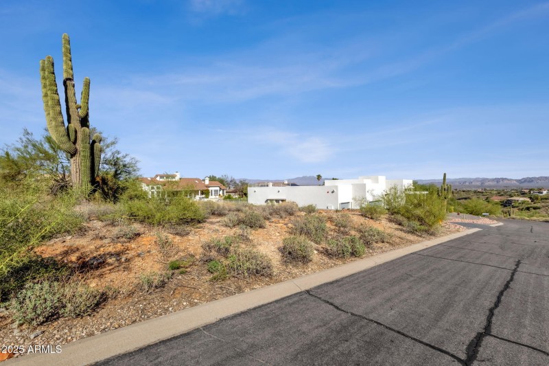 4-web-or-mls-15630-e-tacony-dr