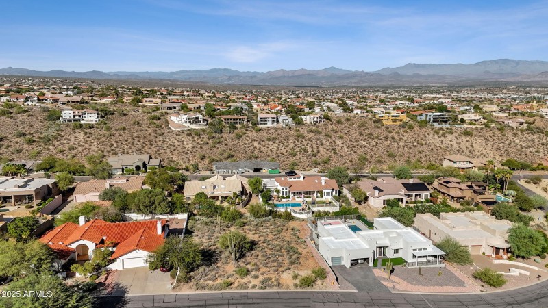 9-web-or-mls-15630-e-tacony-dr