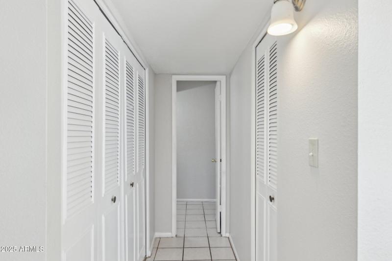 10-web-or-mls-5742-n-43rd-dr