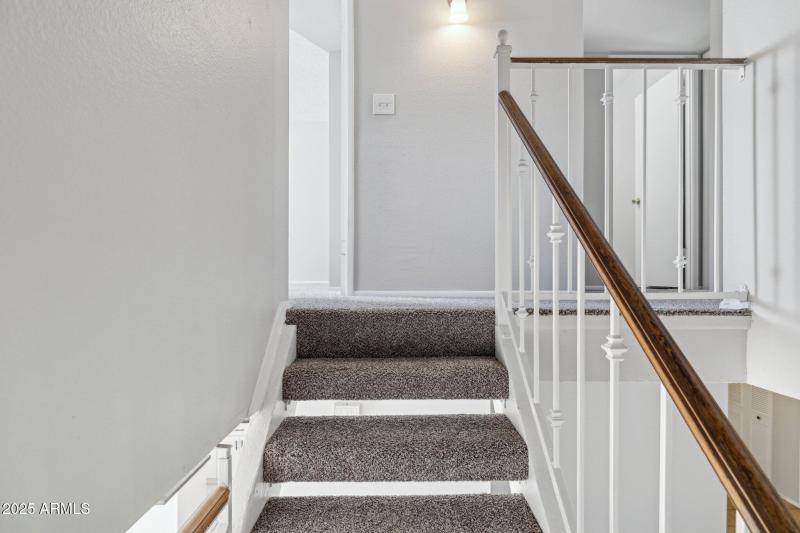 12-web-or-mls-5742-n-43rd-dr