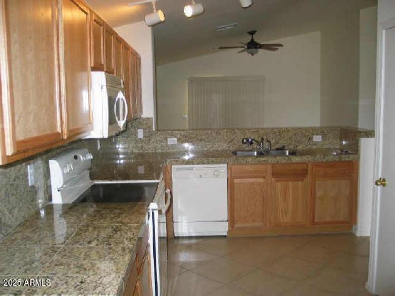 20100312204059359951000000-o