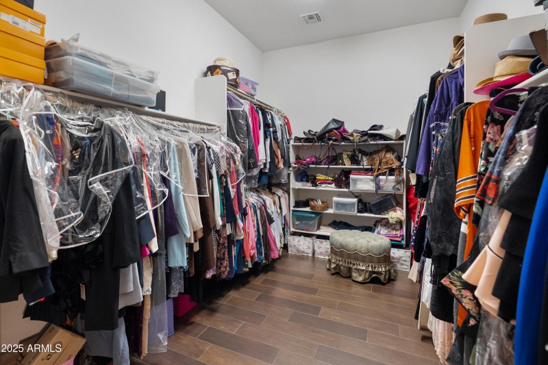 Huge Walk in Closet