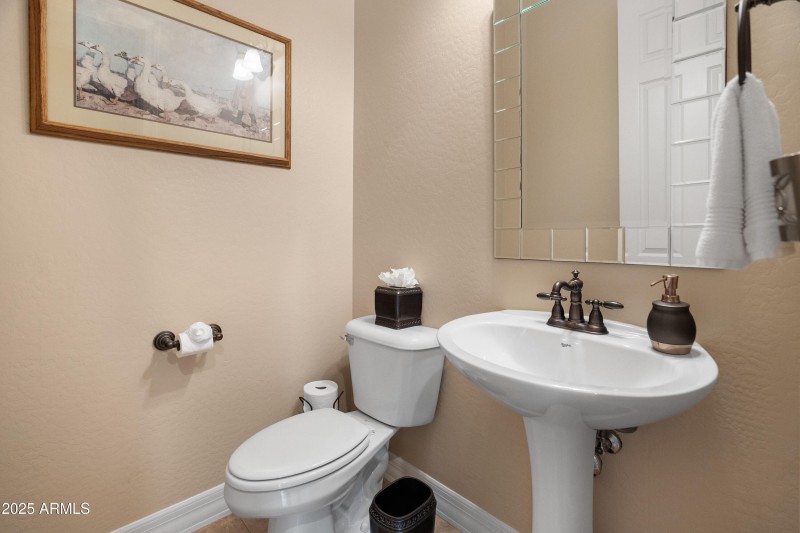 Intimate Powder Guest Bath