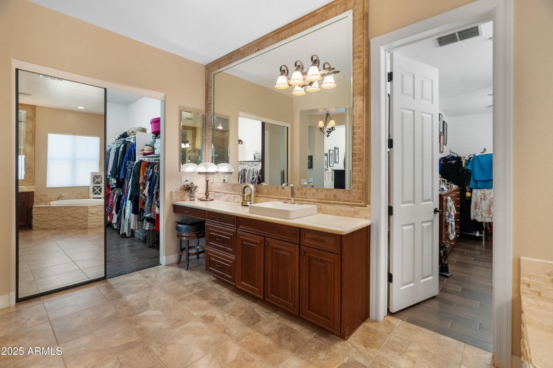 Incredible Closet Storage