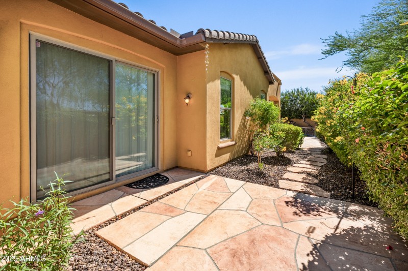 Enjoy Multiple private Patios