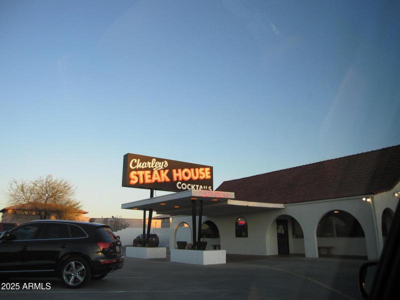 CHARLIE'S STEAK HOUSE 3