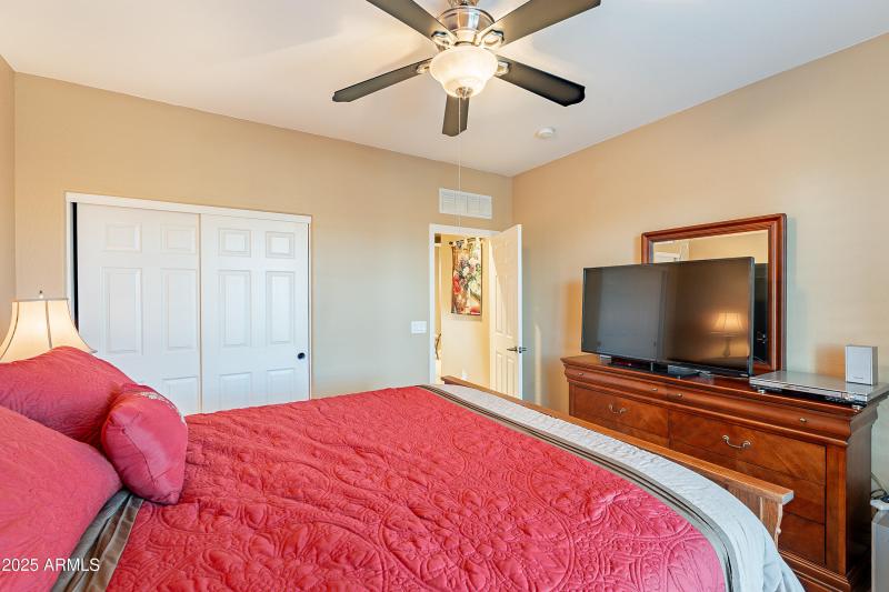 Cozy Guest Bedroom