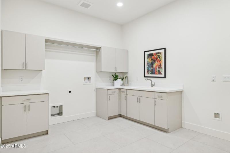 Utility Laundry Room