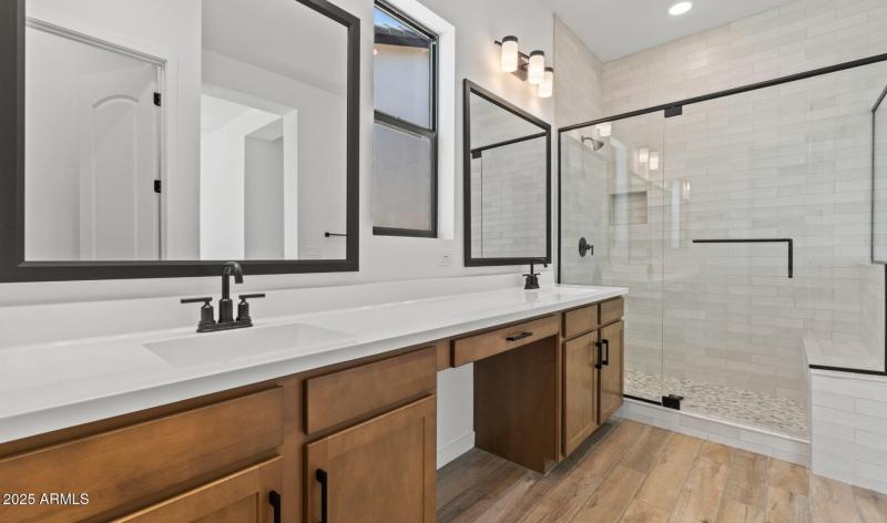 FSVV Lot #9 Primary Bath (1) (Large)