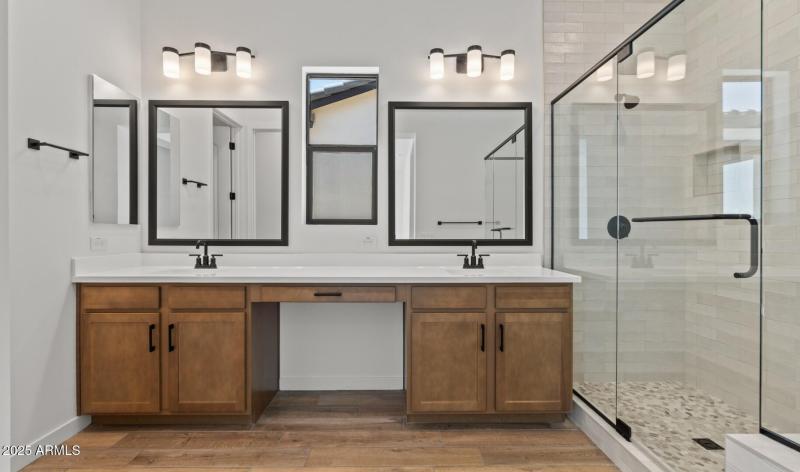 FSVV Lot #9 Primary Bath (2) (Large)