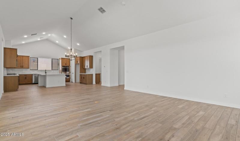 FSVV Lot #9 Great Room (4) (Large)