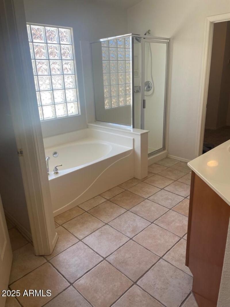 6902BDA3-CF02-43C0-A8FF-14B0DF21656A_1_1