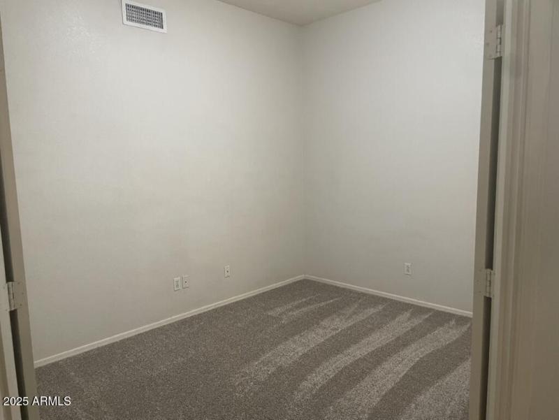 7E5931F3-8F28-45BD-9A49-3529ADD2E7CD_1_1