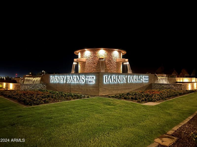Barney Farms Entry
