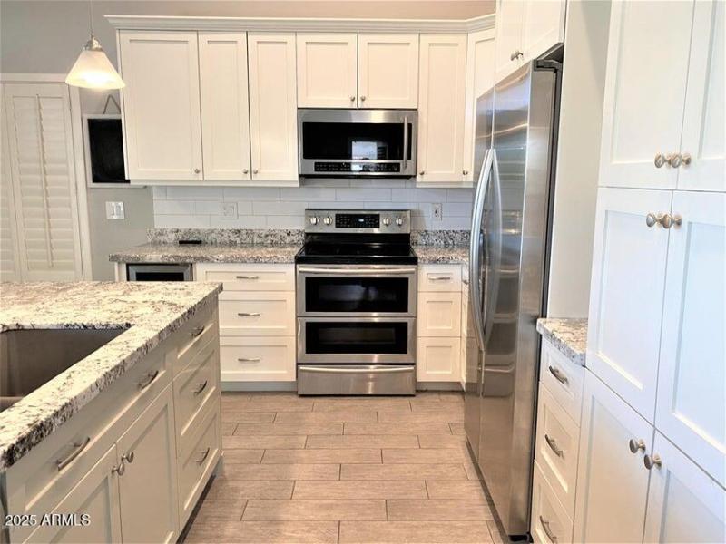 20201003045921007741000000-o