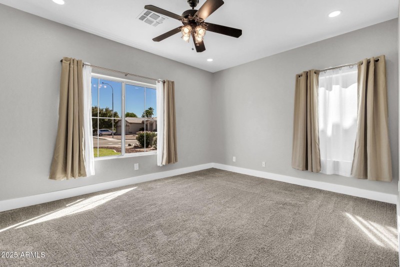 4900 S Springs Dr-35