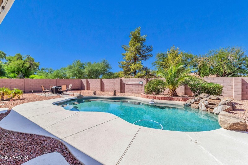 4900 S Springs Dr-47