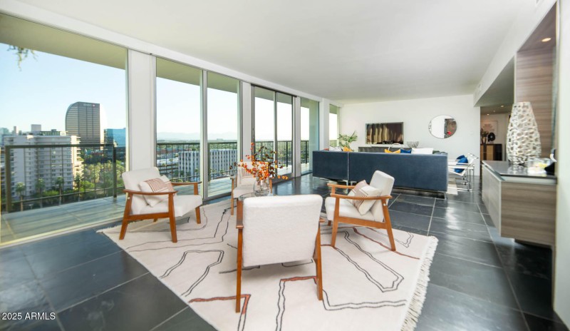 4 Great Room from East Wing