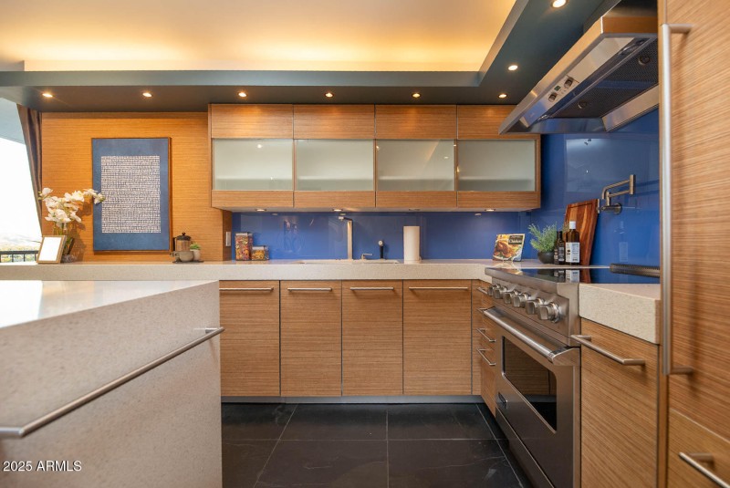 16 Kitchen with Range