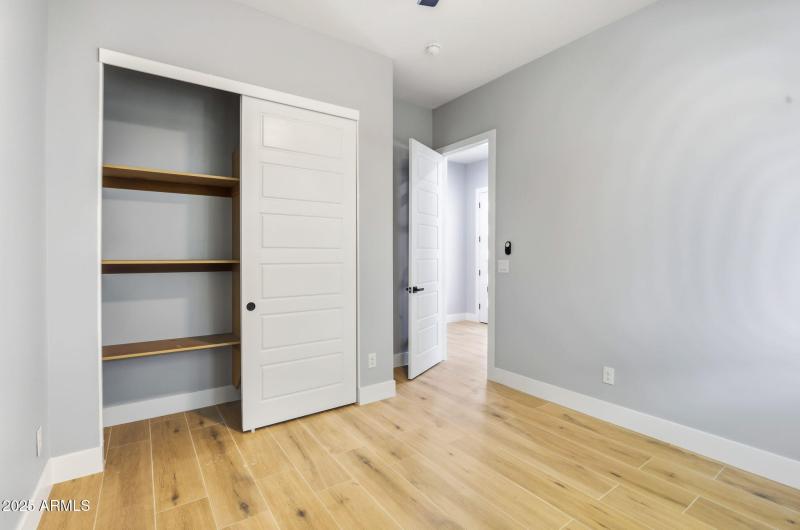 11-web-or-mls-415 S Robert Rd Tempe, AZ