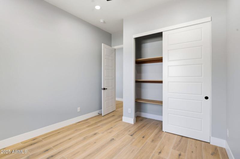 28-web-or-mls-415 S Robert Rd Tempe, AZ