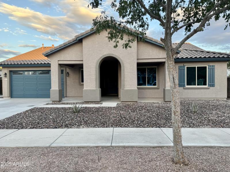 Corner lot and extra driveway!