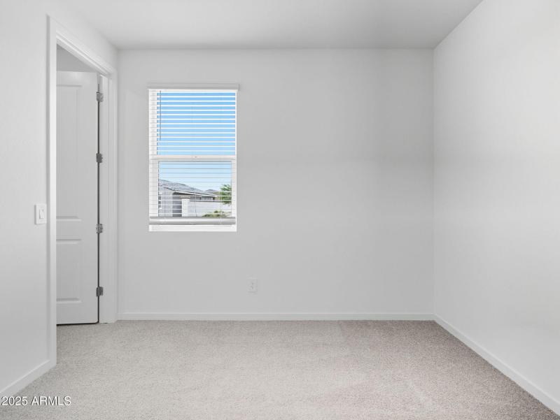 36-web-or-mls-Bee-36