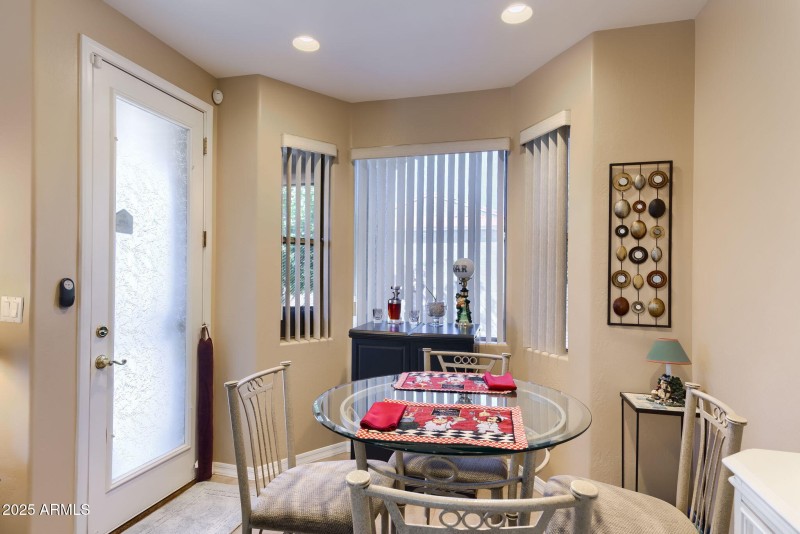 009__4202 E Broadway Rd Unit 69