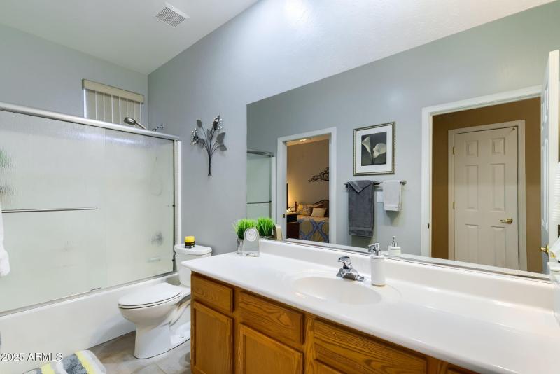 018__4202 E Broadway Rd Unit 69