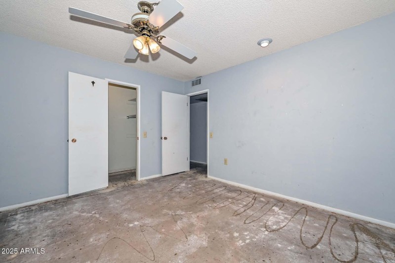 2nd Bedroom-Walk in Closet