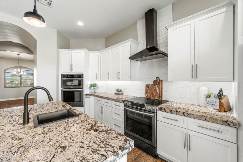 022_south_194th_street-21_235