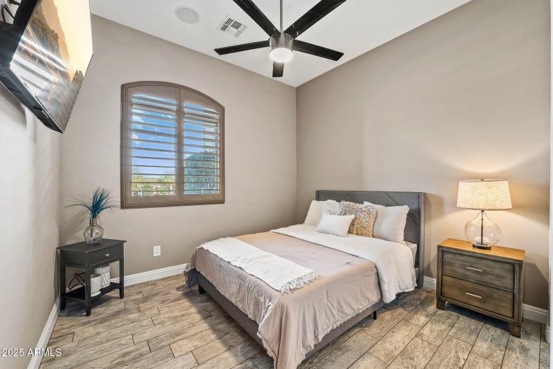 032_south_194th_street-14_677