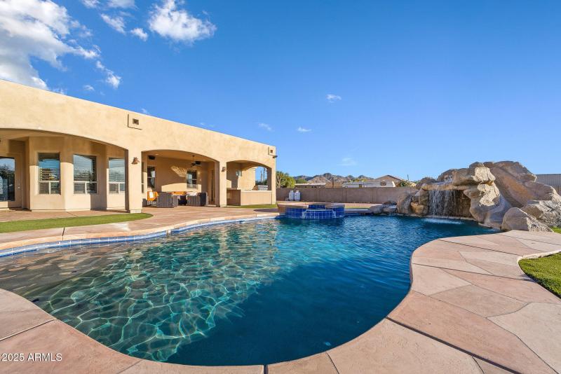 042_south_194th_street-36_923