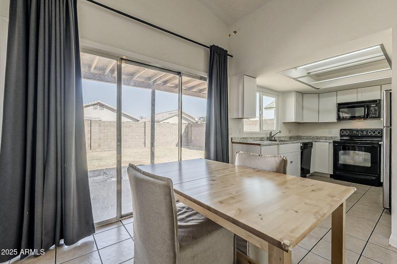 14-web-or-mls-Northview-14