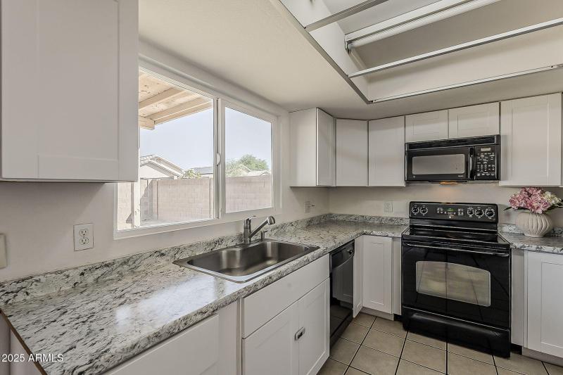 17-web-or-mls-Northview-17