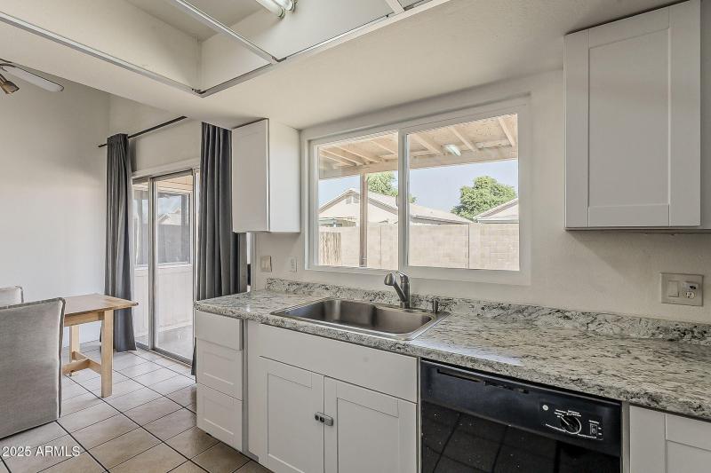 20-web-or-mls-Northview-20