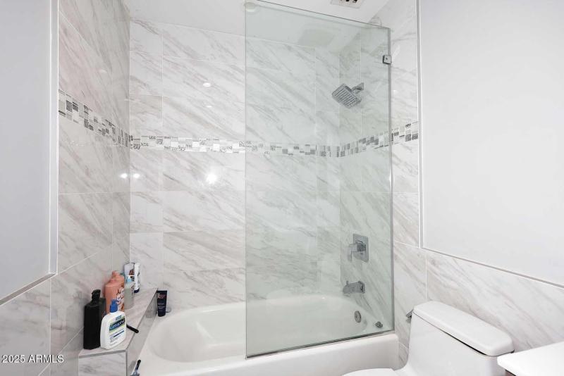 2nd Bedroom-Ensuite-Tub