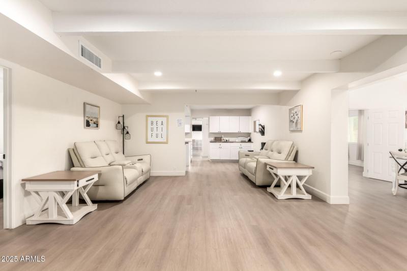 17 - Bloomfield 5529