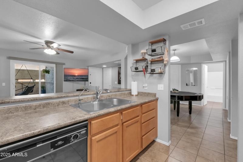 1331 W Baseline Rd-14