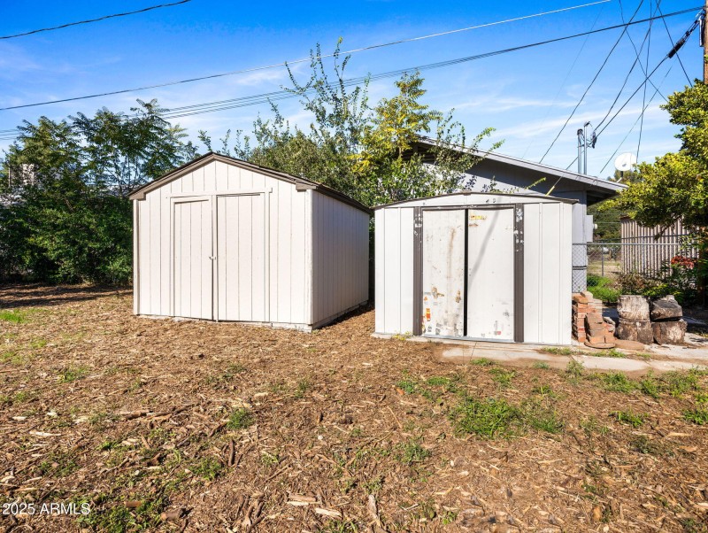 28-web-or-mls-22490 Luna Way-28