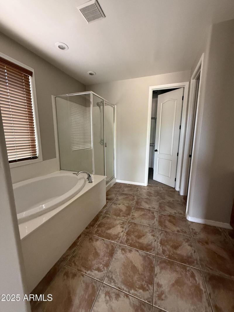 C321CF5C-A3B9-43FA-AD2D-0A38318E1905