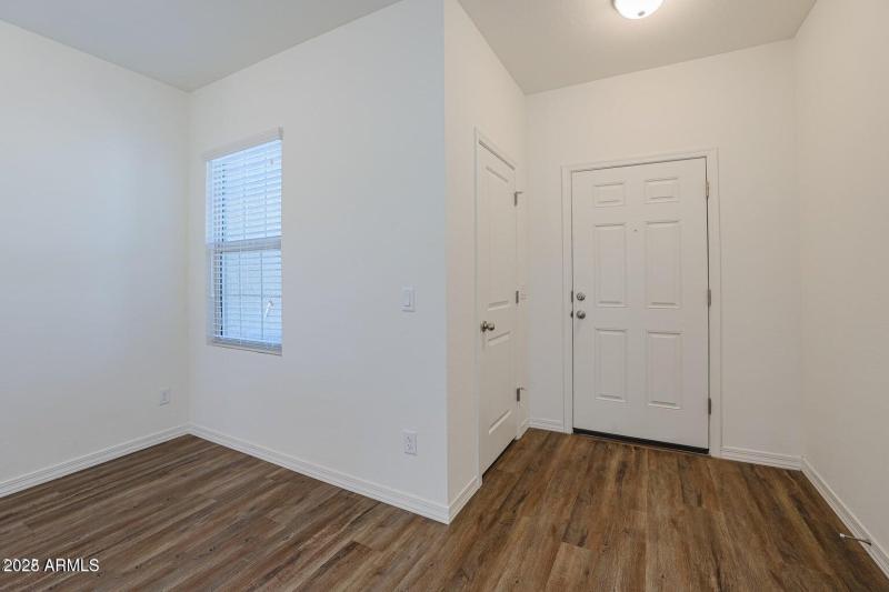 20220420232524249326000000-o