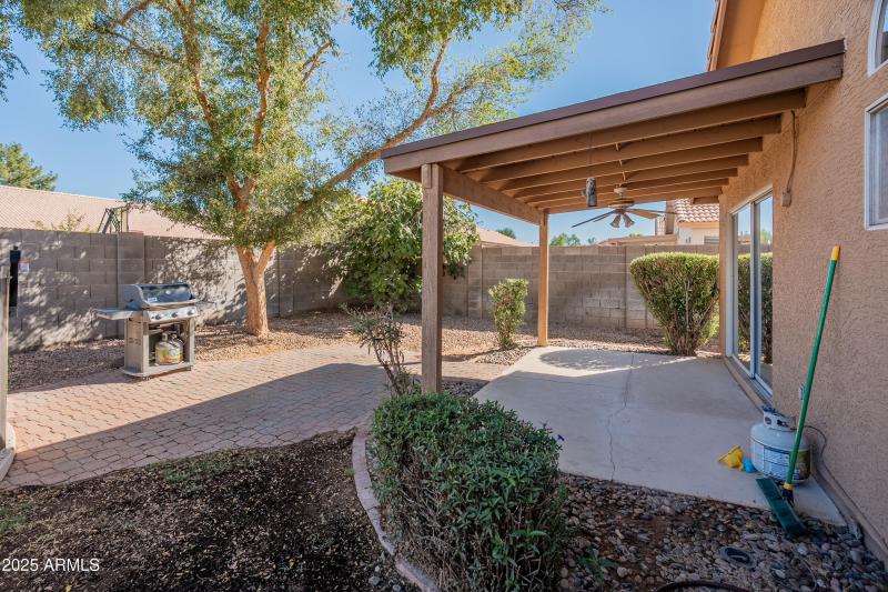 1046 W Tremaine Ave-34