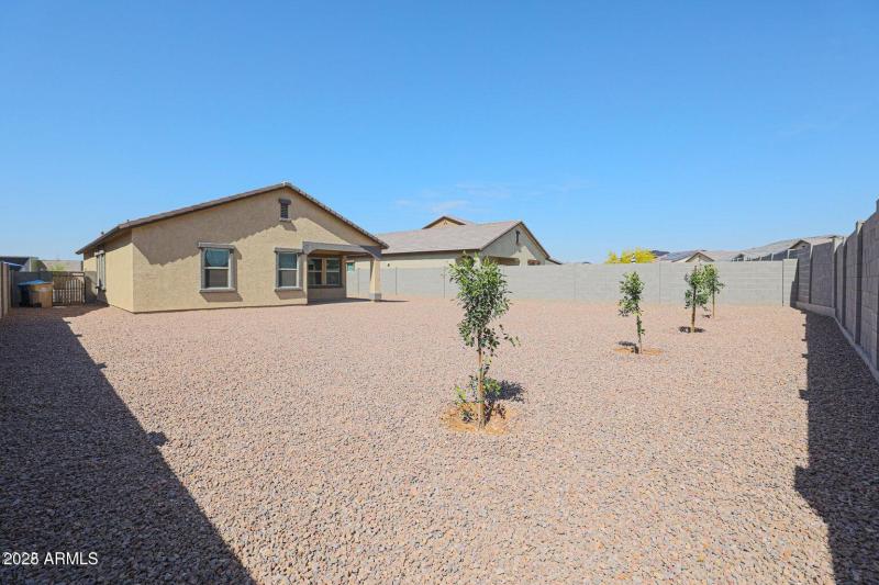 20220420232800143728000000-o