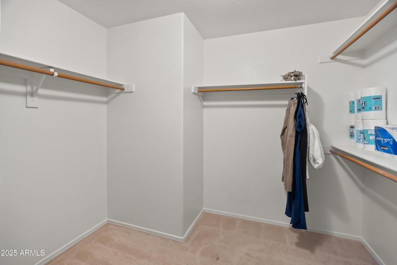 1046 W Tremaine Ave-21